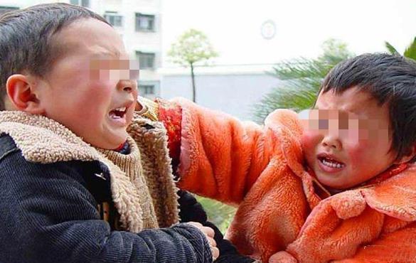 夫家|二胎“随母姓”成新时尚,过来人用不了10年,这3个弊端会显现