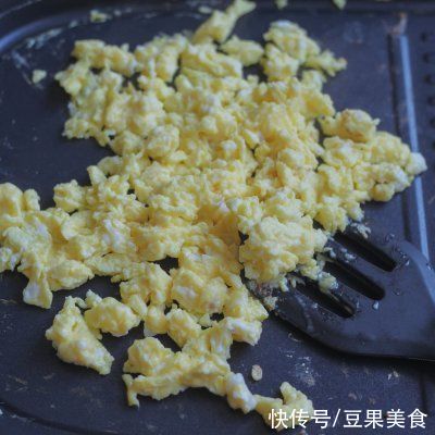 胡萝卜丝|想要滋补养颜补气血，一定要喝一碗蒸菜减脂团子
