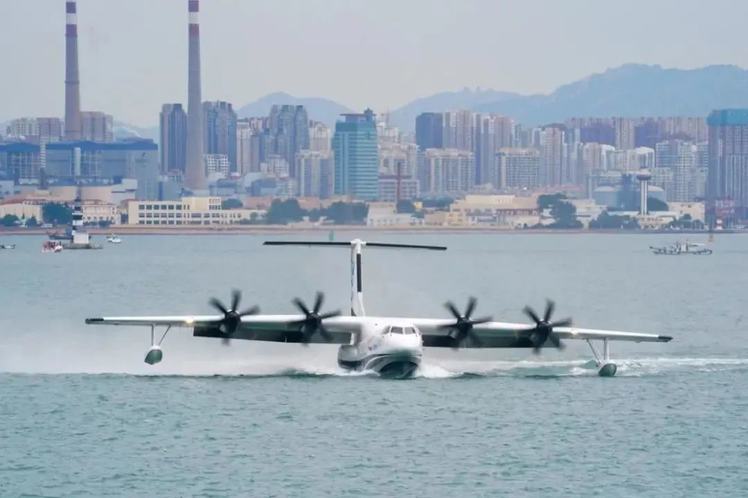 新突破：我国自研复合材料螺旋桨首次获批，将用于 AG600两栖飞机