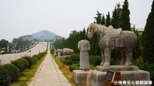 农民|武则天墓前有61个无头石像,千百年来难以解释,被2位农民破解