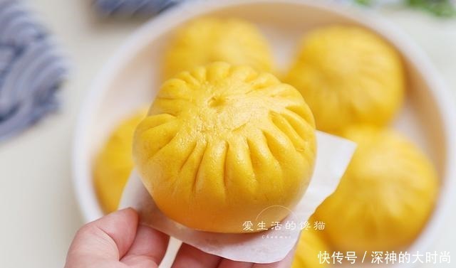 做包子不要只会加酵母,多加一勺它,包子又软又胖,冷了也不硬