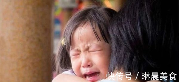 体温调节|奶奶一个好心的举动,致使宝宝口吐白沫,差点酿成大祸!