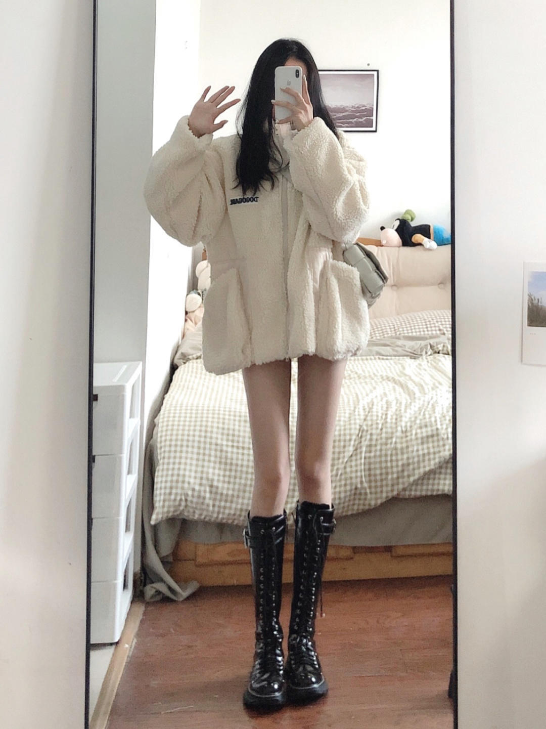 豹纹 秋天不要只会穿风衣了,今年流行“羊羔毛外套”,保暖舒适还温柔