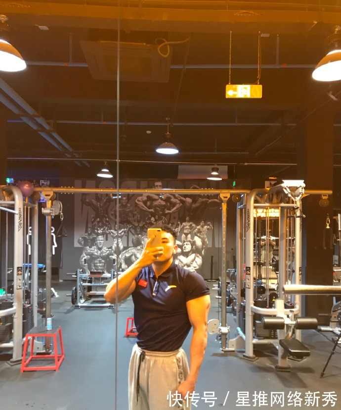 身高|身高不够肌肉来凑,擅长力量训练,拥有高耸入云的迷人斜方肌!