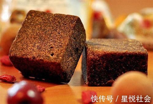 女性|女性来“例假”,多吃4种小零食,排污血排毒素,滋养子宫防衰老