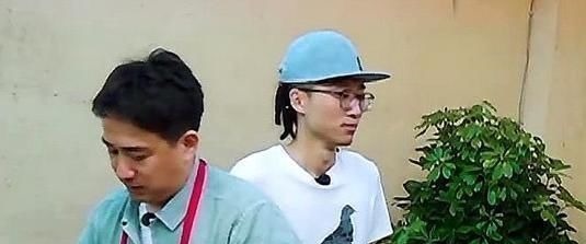 向往的生活最令人反感的一位嘉宾,录节目全程抽烟,整一期黄磊都没搭理他