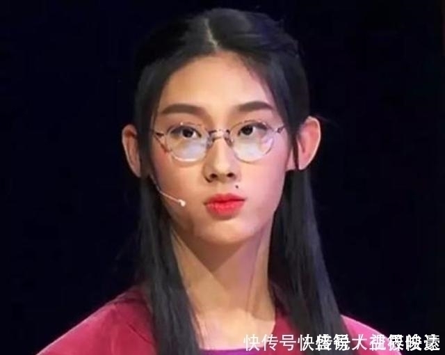 才女|清华才女武亦姝为学弟学妹写下一封信,字体如行云流水,入木三分