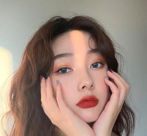 脸小 别乱剪头发2020年最火的4款发型,显脸小又时髦,明星都剪了