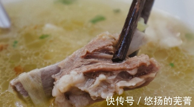 炖羊肉时,牢记“1放2不做”窍门,不腥还好吃,方法教给你!