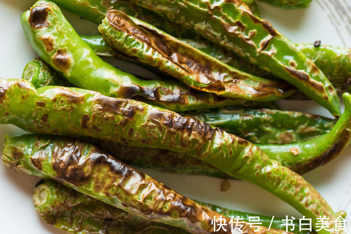 青椒|做虎皮青椒时，切记不要先倒油，难怪不起皮也不入味，口感很差