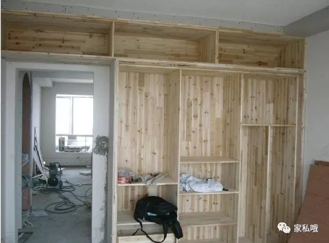 木工|柜子到底是选免漆板好还是现场喷漆好?30年老木工这么说!