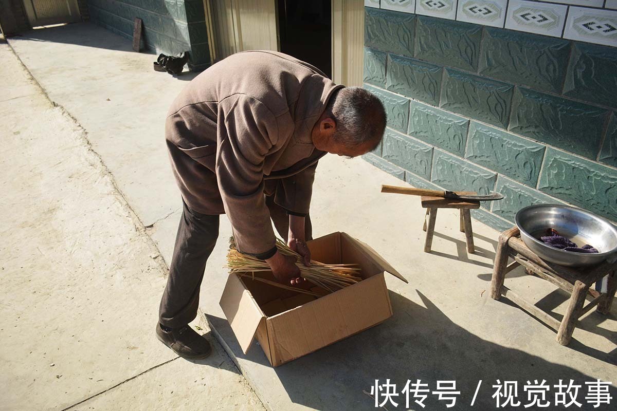 糯稻|80岁大爷住山村,种菜砍柴样样活都干,村民称会“享福”