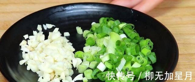 豆腐皮这样做太香了,冬天一周吃3次,麻辣爽口,吃一次念念不忘!