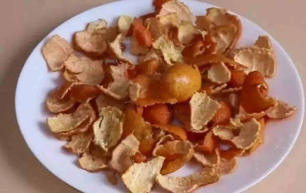 用它来洗碗，去污能力强还不伤手，以后不用买洗洁精了