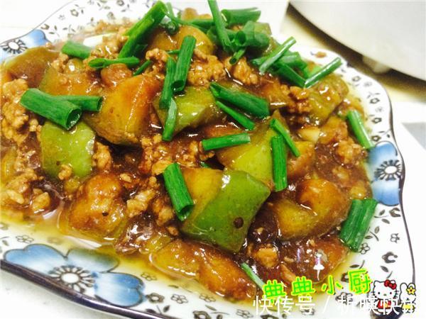 茄子不必清炒啦，如此做几分钟就出锅，开胃又下饭！