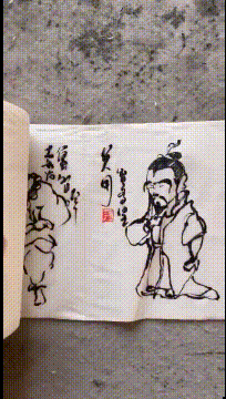 |搞笑GIF:只因在人群中多看了她一眼 结果在医院住了一个月