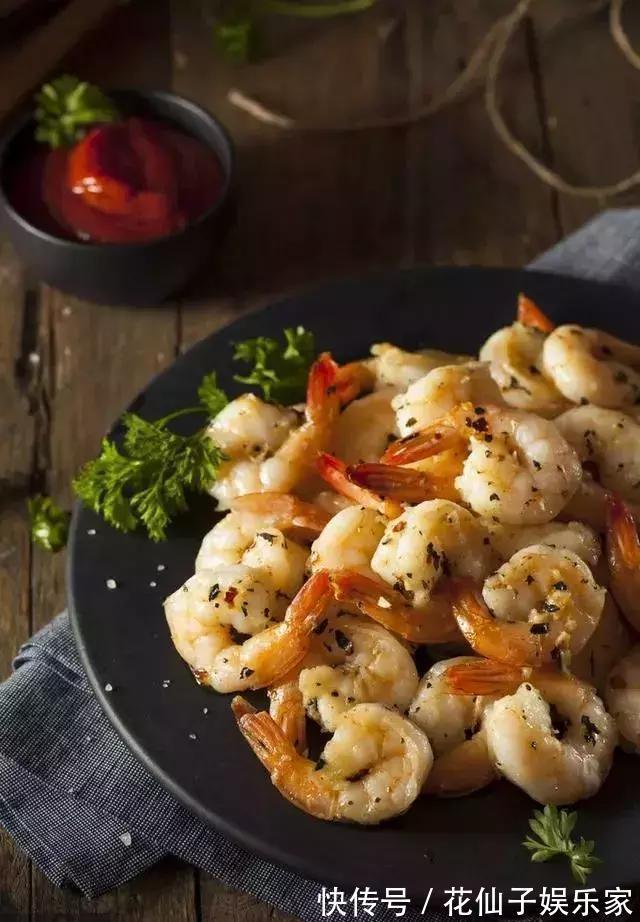 辣椒油|美食推荐豉椒蒸土豆排骨,麻婆虾仁,茄汁大虾,烧椒扣肉等