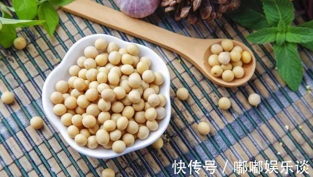 养生|女性更年期遇难题,平时多吃养生,让你人更年期气色不更年