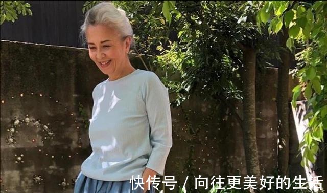 白发 70岁不染发会不会很显老染发阻挡不了衰老,遮掩不如顺其自然!