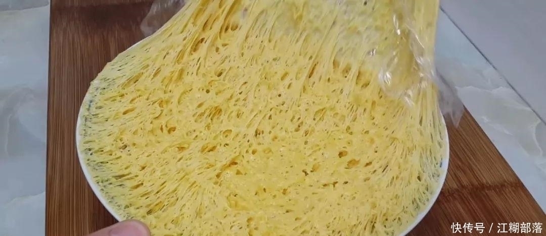 特色南瓜糕|南瓜又出新吃法,不用油炸,比面包馒头做法简单,比南瓜饼还好吃
