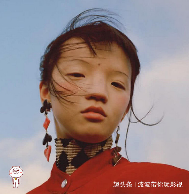 塌鼻子|一张照片引发争议,塌鼻子无眉毛,挑战国人审美,所谓的高级脸