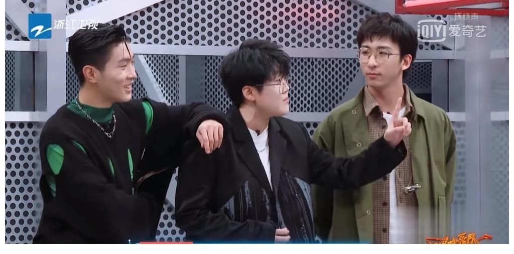 闪光的乐队:《小白马》赢了可以理解,《下一个》为什么会输?