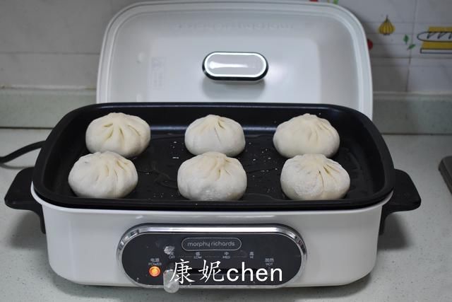 牛肉包子|牛肉包子好吃营养多，但馅儿难调，这样调馅儿不硬不柴，鲜嫩汁多