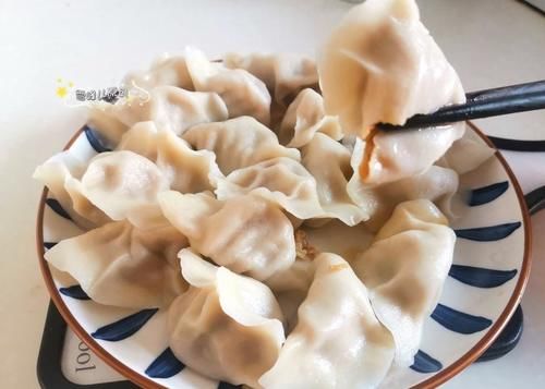 小年吃饺子,还是这馅好,寓意“包纳百财,百财进门”新年讨个好彩头