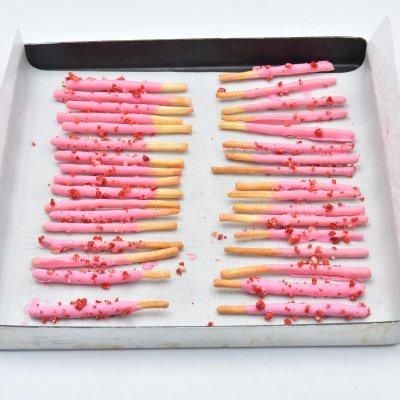 美味签到——吃过都说好的详细步骤|草莓百奇棒