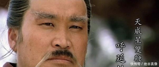 水浒中,宋江曾对4个人说让位没人敢接,但这2个人他死活不敢让!