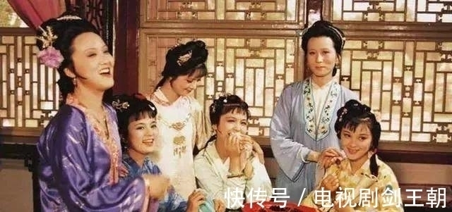 贾母@红楼梦:作者暗示林黛玉和宝玉早有婚约!林如海比贾母还精明算计