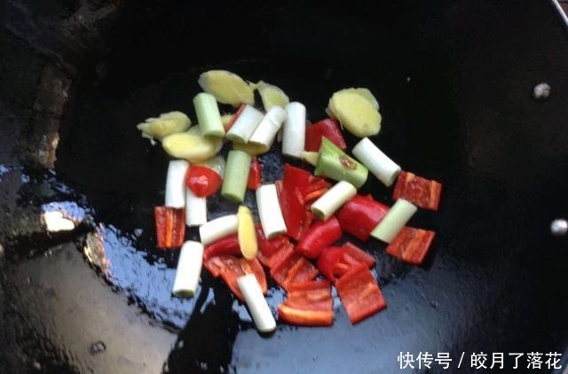 下锅|在家炒猪肝,可不要洗碗直接就下锅了,里面寄生虫,病菌处理不净