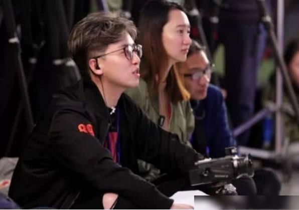 终于知道《跑男》为何火了,常驻嘉宾不是关键,他才是节目灵魂