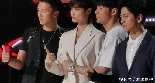 华少 好声音已经走过将十年了,不过今年的惊喜还挺大的