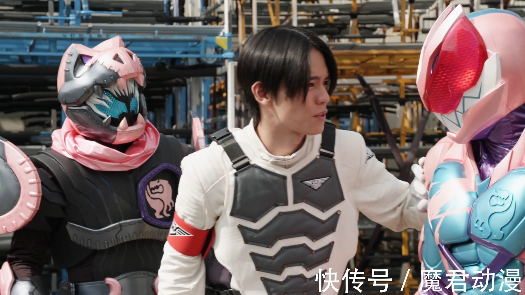 假面骑士Revice|假面骑士Revice:复活基夫,需要献祭6个特级恶魔,而恶魔也是人