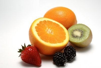 清洁肌肤|长时间用电脑的“上班族”皮肤越来越差,该如何保护自己的皮肤?