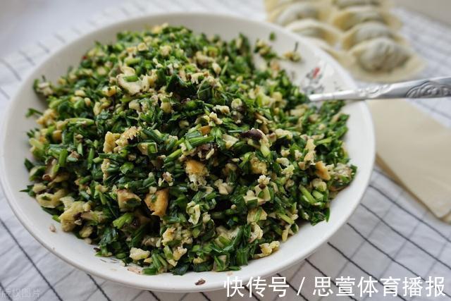 食用油|做韭菜馅饺子，别再乱调馅了，调料只需这3样，韭菜鲜香不出水