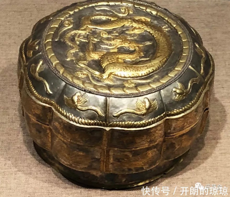 大辽金银:无极斋分享大辽五京展金银器下篇