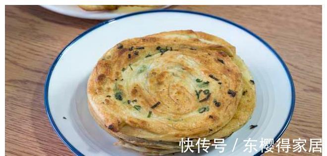 青萝卜|懒得做早餐?1张饺子皮吃出3道花样,比饺子好吃,比馒头简单