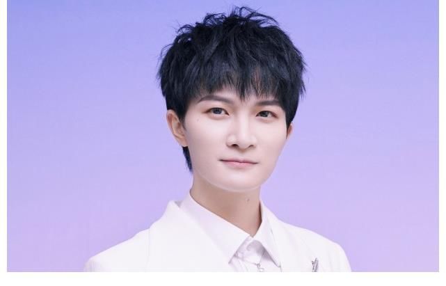 當(dāng)年淘汰周深，現(xiàn)在拉踩周深？那英再次被罵，真的不冤！