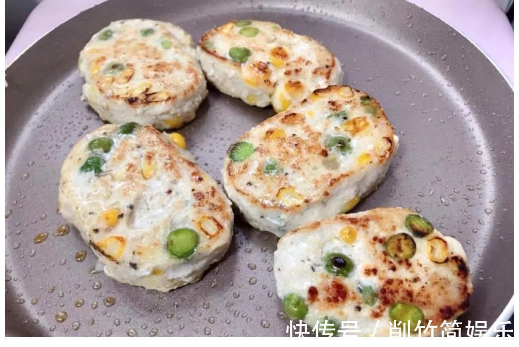 鸡胸肉|适合大众的低脂减肥餐:玉米豌豆鸡肉饼!易做又美味,还不怕吃胖