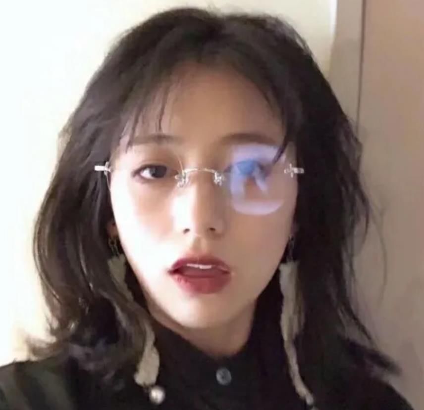 皮肤|女生睡前做这3件事,皮肤会悄悄变白,让你悄无声息地变成“素颜女神”