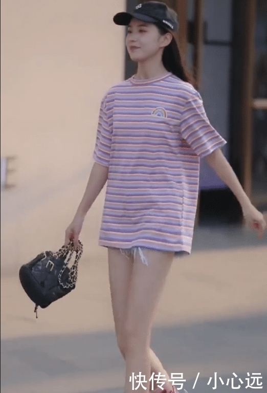 美腿|街拍:这又直又长的美腿,说它是“筷子”没人反驳吧?