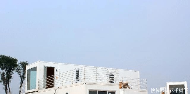 装配式建筑|谁还用水泥钢筋盖房，费钱！只要有块地，不用请工人就可以建别墅！