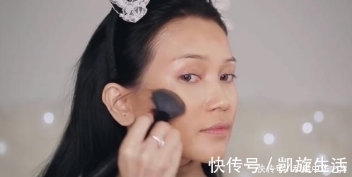 化妆术|奇闻:女子整容级化妆术,妆前妆后判若两人,网友:确定没换人?