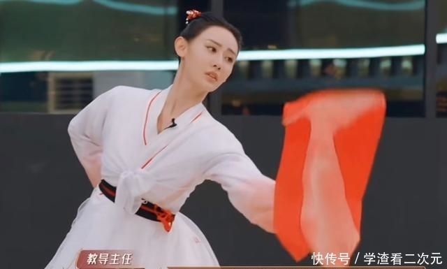 演员们 刘涛大夸演员们刻苦,网友直呼涛主任好眼力不愧是好演员