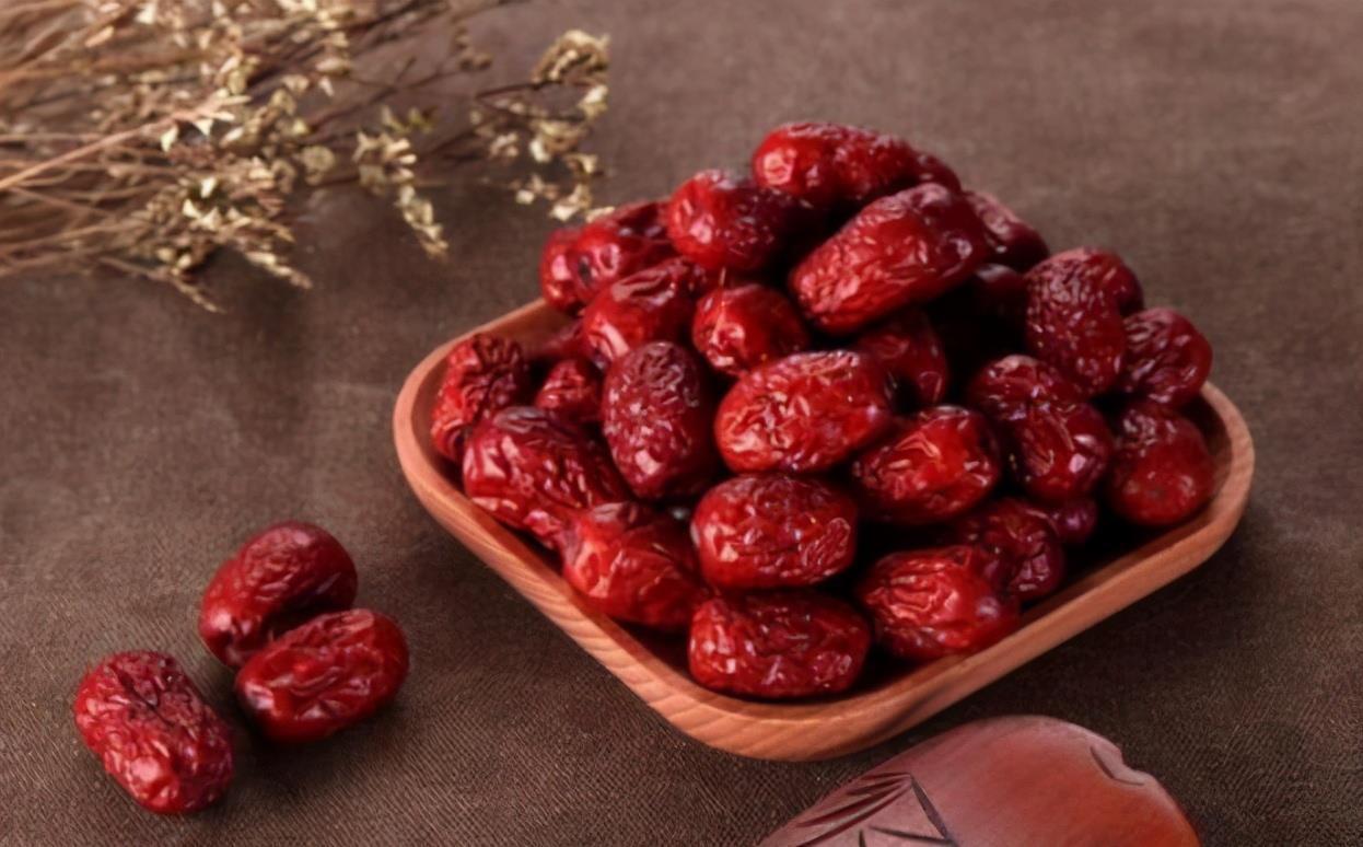 蓝莓|人到中年常吃3种食物,祛皱淡斑,补血益气,促进血液循环