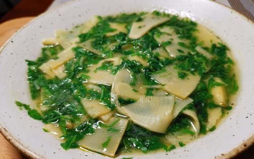 冬天,吃白菜吃菠菜不如它,营养极高,视力好了,肝脏也健康了