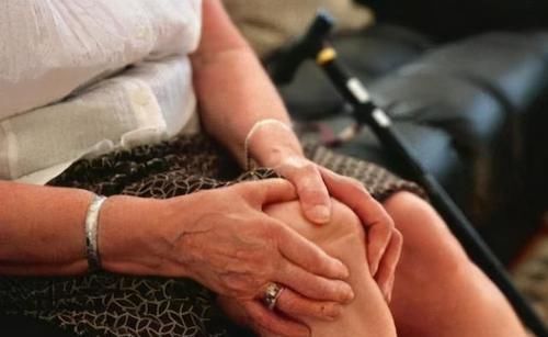 為什么營養師說晚上、睡前吃鈣片要比早上好？三大理由值得信服