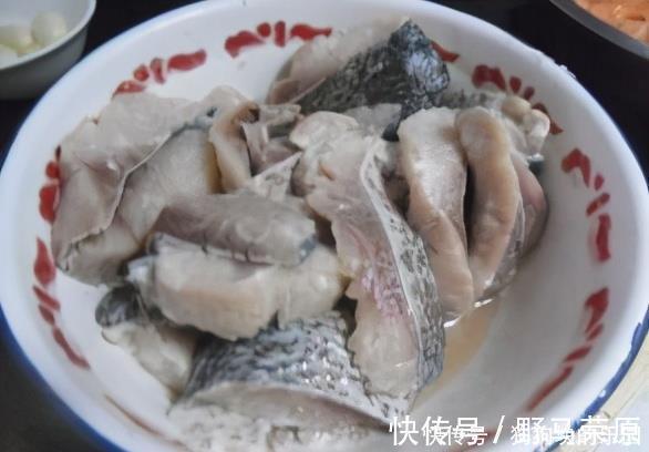 家里老保姆,教我腌鱼片的3个诀窍,鱼片嫩滑还不烂,你不学吗?
